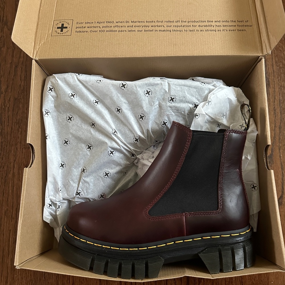 Dr. Martens Chelsea Boots
